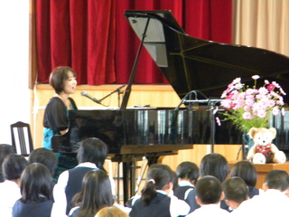 2010.10.10湖南中学校コンサート2 008.jpg